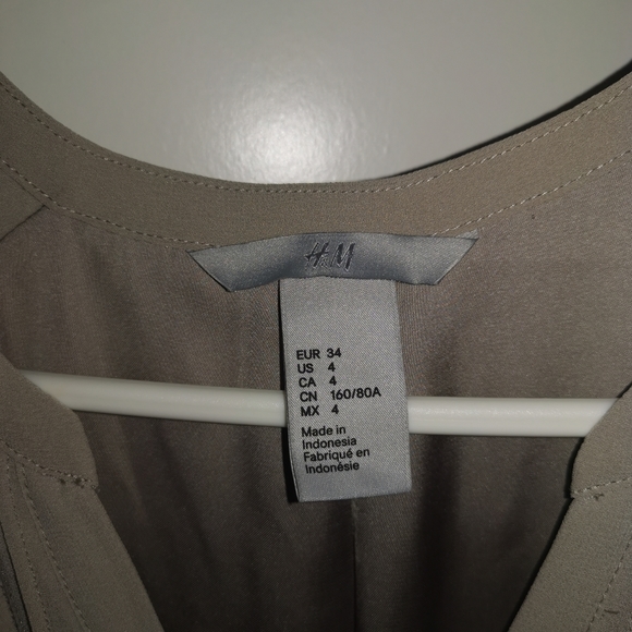 H&M Dress - Picture 4 of 4